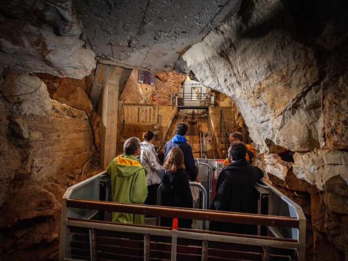 La Grotte des Demoiselles - funiculaire et la gare