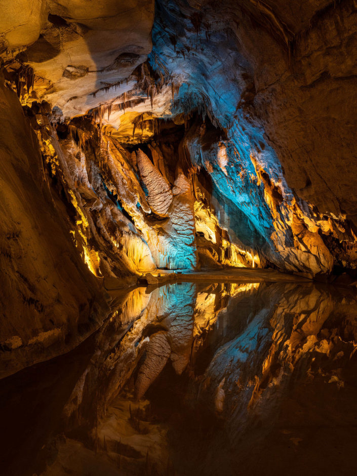 La grotte de la Cocalière - Le lac et son reflet